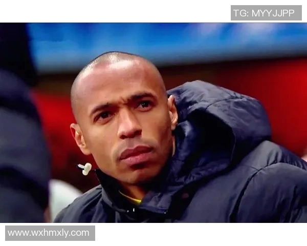 亨利足球明星高清壁纸尽显传奇风采与精彩瞬间的完美结合